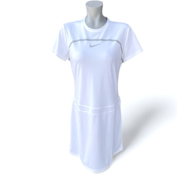 NIKE GOLF DRI-FIT SHORT SLEEVE WHITE DRESS Women’s Size XS Like new cond… - Picture 1 of 7